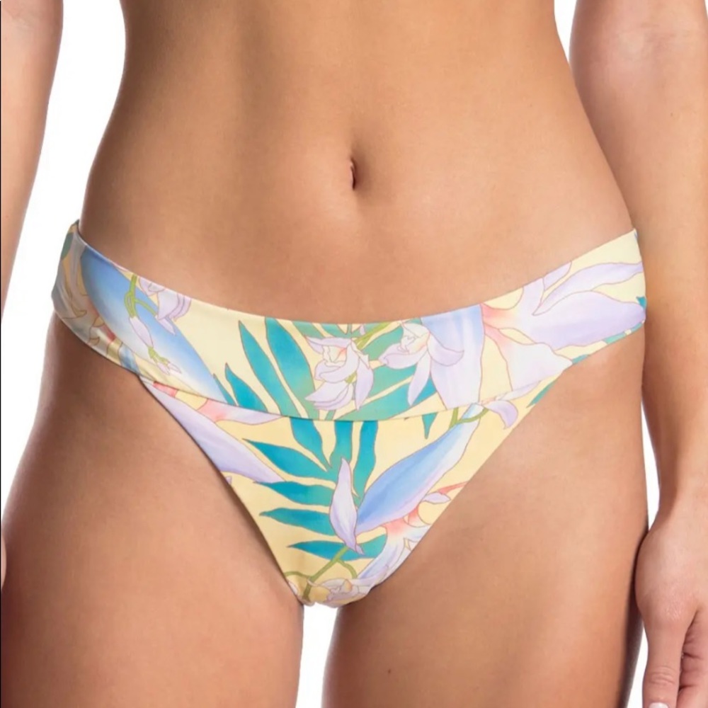 🌸NWT Billabong Love Palms Tropic Bottom Size XL
